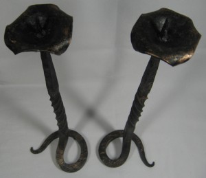 ПОДСВЕЧНИКИ 2 ШТ.