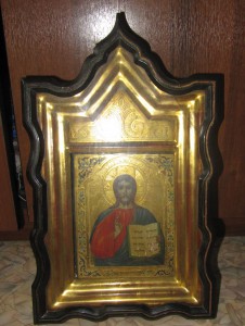 Вседержатель в красивом киоте