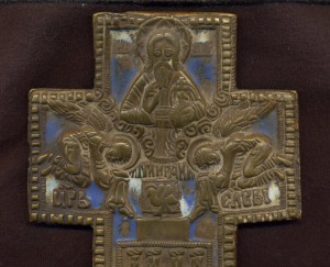 Крест с эмалью.