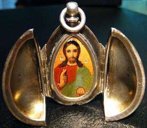 Серебрянное 84 пасхальное яйцо с иконкой. Христосъ воскресе.