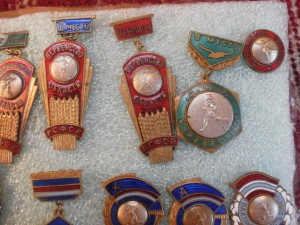 87 спортивных знаков СРОЧНО