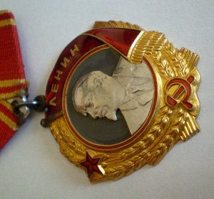 Грудь полковника-еврея.(все доки)