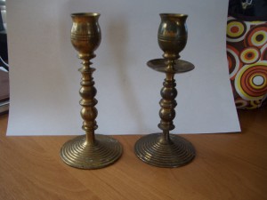 2 бронзовых подсвечника