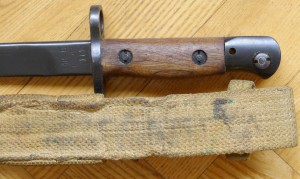 Штык No1MKII к винтовке Ли-Энфильд.