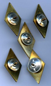 Пять ромбов.