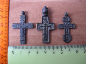 Три крестика.