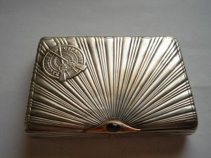 Куплю вот такой портсигар ,или подобный .