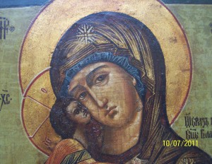 Икона Владимировской БМ,аналой.