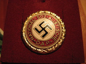 Партийный знак NSDAP