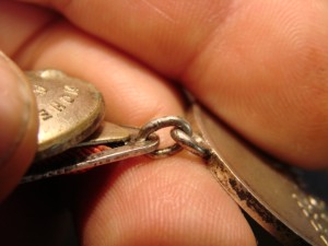 Треуголка Т.Д.№33775 на доке,всё в люксе диаметр35,35мм Моне