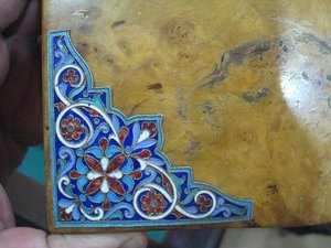 Шкатулка из карельской березы