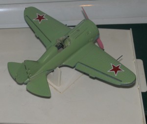 Истребитель И - 16