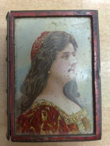 Коробочка старинная цветная царская