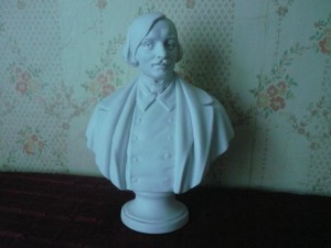бюст Гоголь ЛФЗ