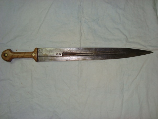 Клинок кавказского кижала подскажите по клейму