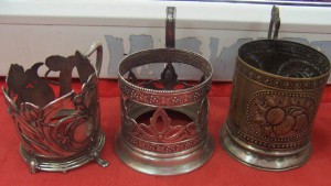 20 разных подстаканников.