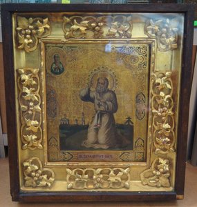 Серафим Саровский. Сусалка. Аналой, в киоте