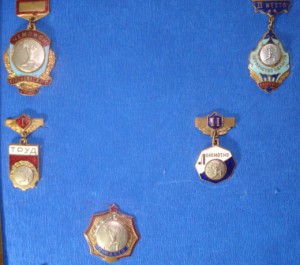 продажа коллекции знаков по штанге №4 .1909-70.г