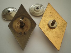 Пара ромбов (один в серебре)