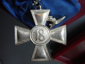 Крест-выслуга 18 лет в Luftwaffe на родной колодке!!!