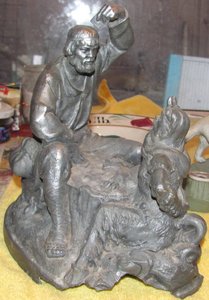 Скульптура "Балда и черт" Ленинград