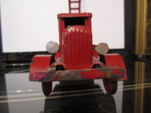 Редкая пожарная машина.Полностью метал.