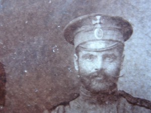 Ополченцы с петухом