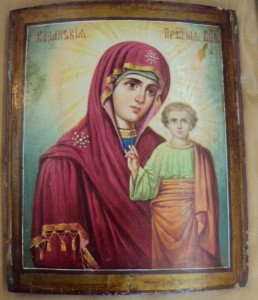 Две иконы Казанская и Смоленска