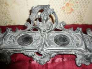 Старинная бронзовая чернильница