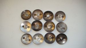 12 гаек.Серебро.