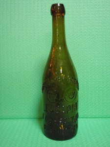 Пивная бутылка Северная Бавария В.Устюг Зебальда 1910 год.