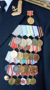 К 23 февраля! Три парадных кителя офицеров ВМФ с наградами!