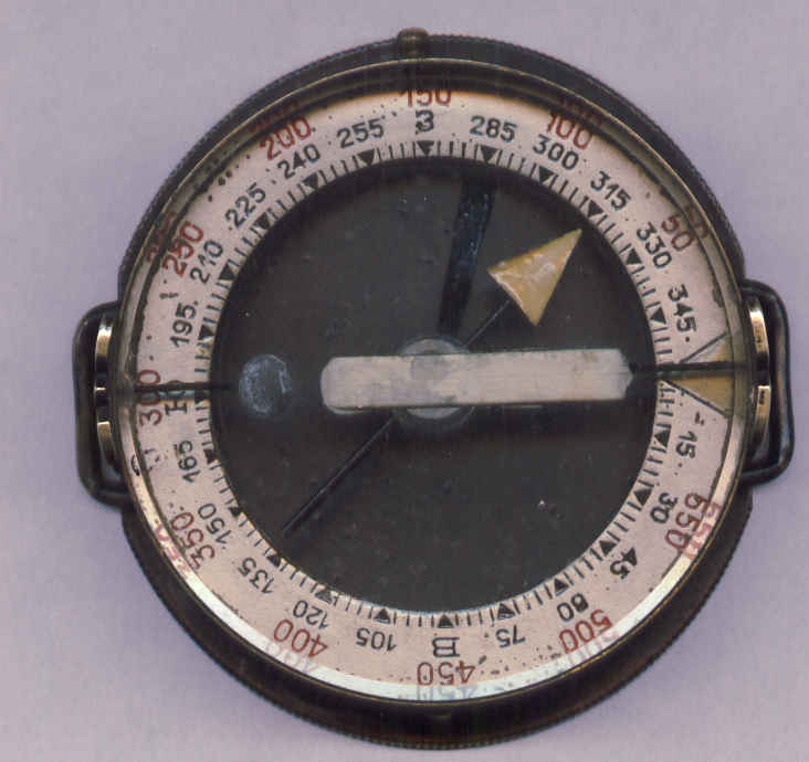 Компасъ КАПИТАНА АДРIАНОВА модель 1915г. УСОВЕРШЕНСТВОВАННАЯ