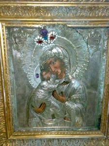 Икона Владимирская в окладе