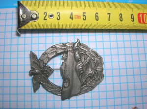 Нагрудный знак экипажа торпедного катера.