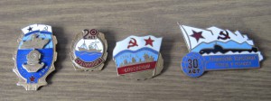 Значки тяжелые, горячая эмаль.