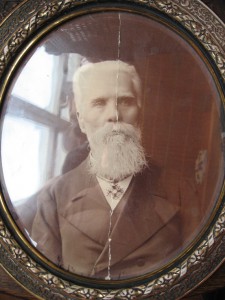 Портрет в раме . Орден Св.Станислав.