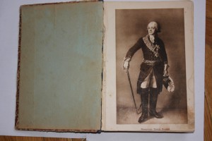 "Смерть Павла" и "Розруxа 1825года" в одном переплете.