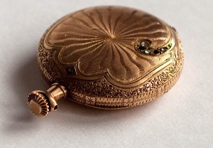 ЗОЛОТЫЕ карманные женские часы! Эмаль, камни.