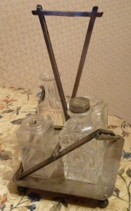 Поднос для рюмок+Подставка для специй. Старая Польша.