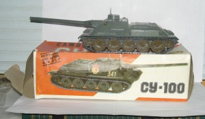 Модель 1:43 СУ - 100 в родной коробке