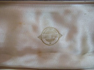 Три стопы 875 в коробке.
