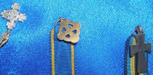 Три Украинских Фрачника с вымпелом.