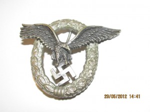 Знак пилот Люфтваффе,в коробке.