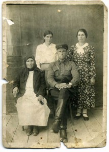 Три фото с интнересными петлицами.