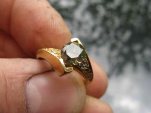 Кольцо и брилллиант 1,05k