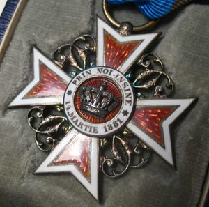 Румыния Орден Короны серебро офицер в родной коробке