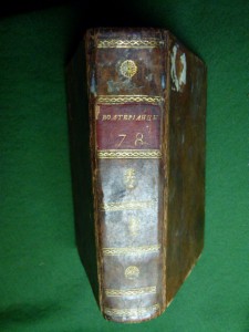 Книги разные.