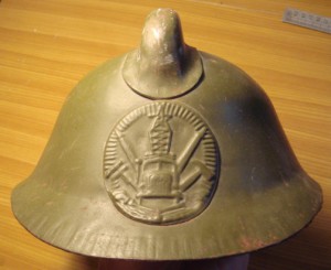 Антикварная каска пожарника