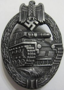 Нагрудный штурмовой танковый знак (серебр.версия) Клеймо.